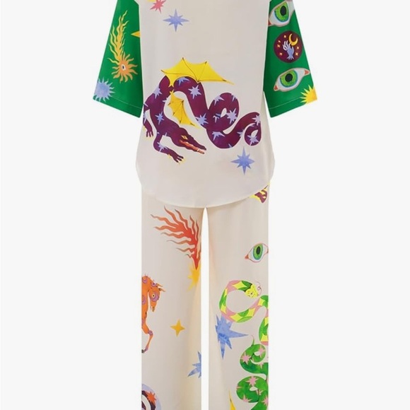 Colorful Printed Women's 2 piece loungewear - Picture 2 of 5